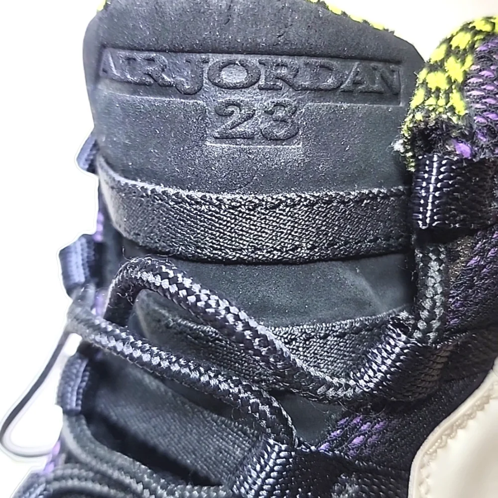 Air Jordans 10 Retro. Unisex. Size 5 Youth. Hard To Find Color Combo - Picture 8 of 16